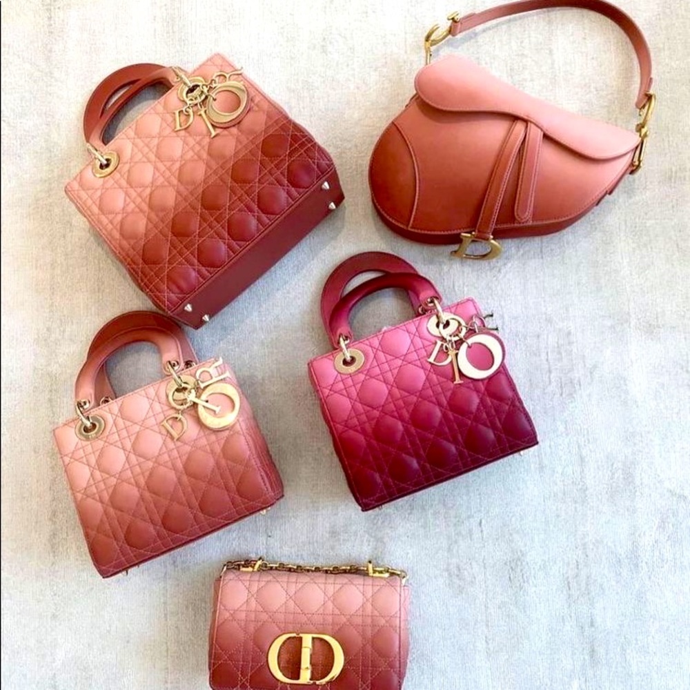 Meet your Posher, Peaches